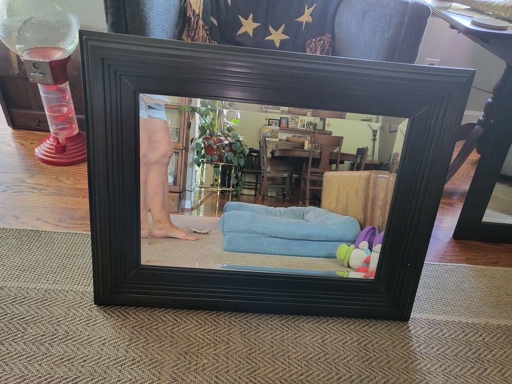 26x33 Decorative Hanging Mirror