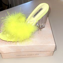 Highlight Yellow Heels 