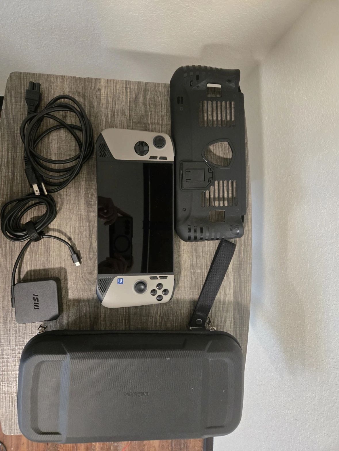 MSI Claw 8 AI+ A2VM 8'' 32GB 1TB PC Gaming Handheld