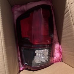2016-2018 Tacoma Tail Lamps