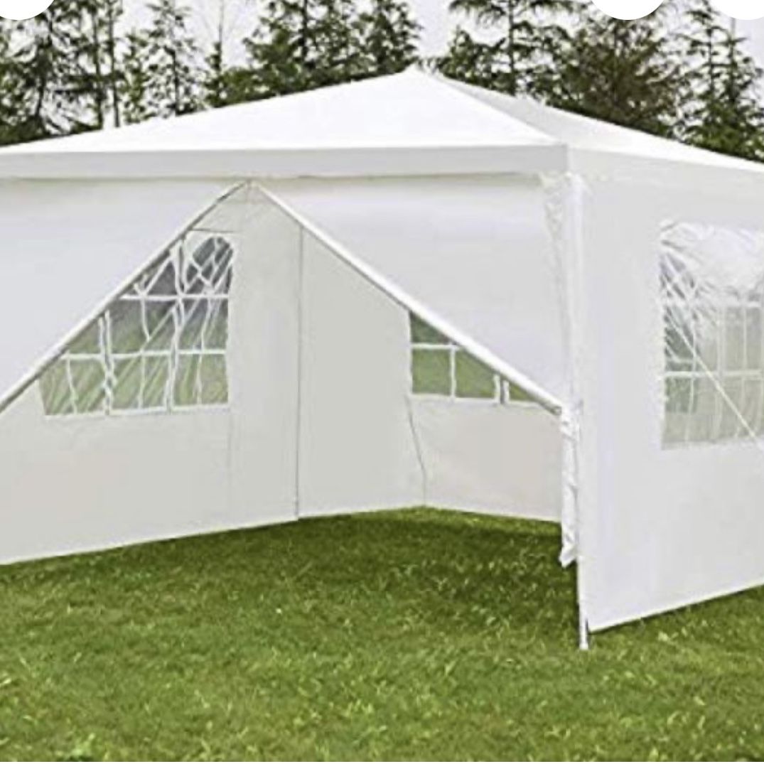 Enjoy the outdoors in this 10 x 10 tent with walls/barbecue/weddings/birthdays/carport/events