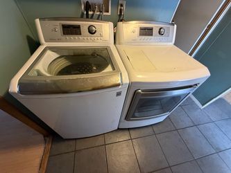 LG Washer & Electric Dryer Set – Top Load Washer / Front Load Dryer