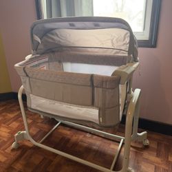 Baby Bassinet, Adjustable
