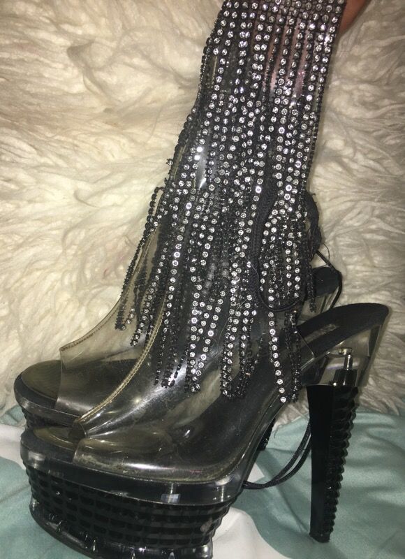 Black karo dance shoes 30$