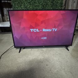 TCL 45” ROKU TV 