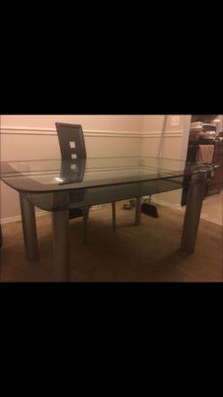 Dining room table great condition from z gallery