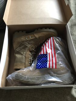 reebok boots size 11 new
