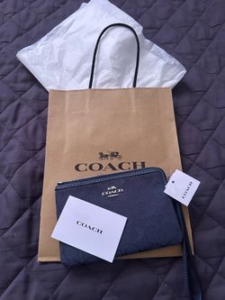 Authentic Coach Corner Zip Wristlet