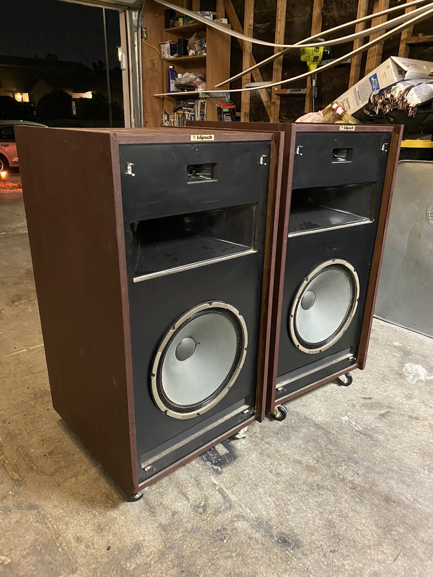 EPIC Speaker Systems Klipsch Vintage Horn speakers 15” Grills included **IF UP ITS STILL AVAILABLE** NO LOWBALLS