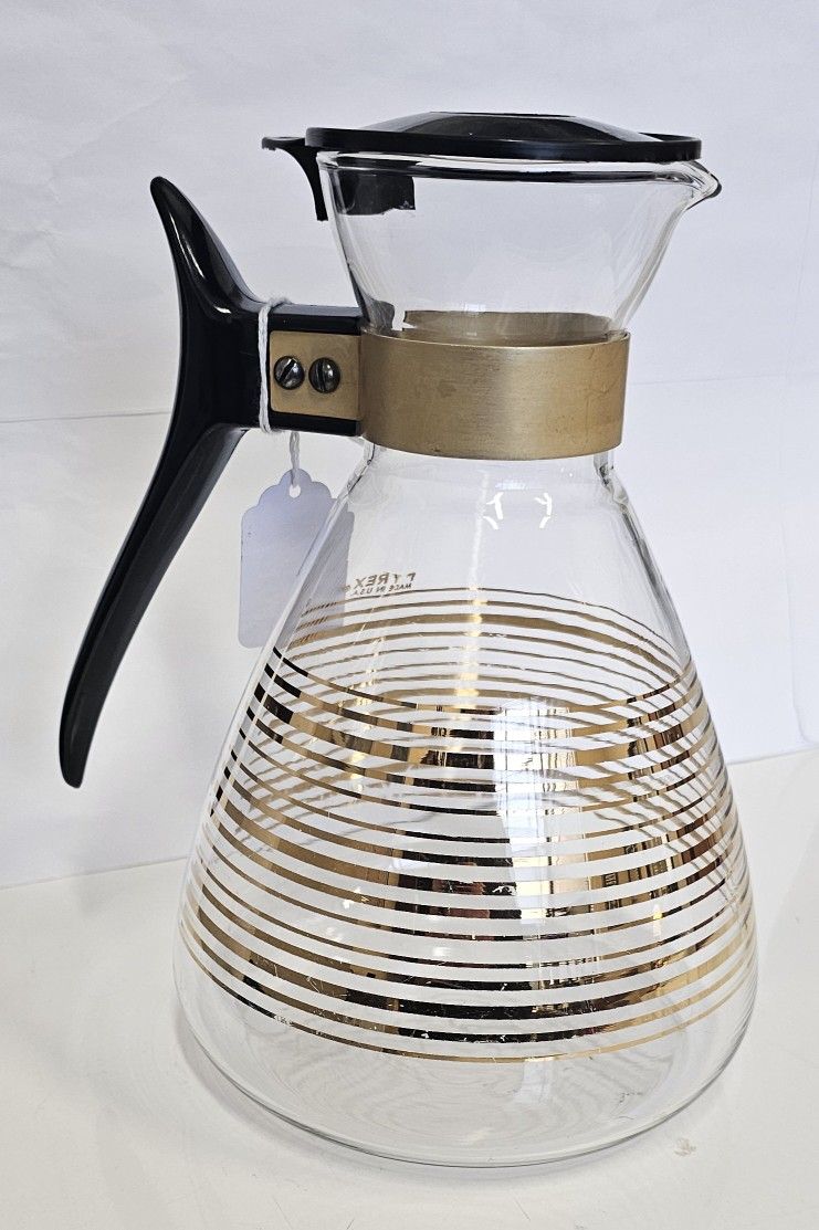 Pyrex Vintage Gold Stripped Carafe With Lid