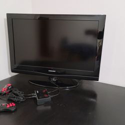 Retrobit With 32 Inch TV (No HDMI)