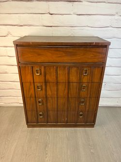 MCM Dresser *Smoke Smell*