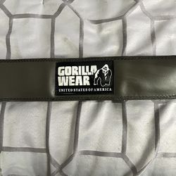 Gorilla Wear 4" Padded Leather Lifting Belt