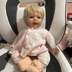 Lee Middleton 18” Tall Doll