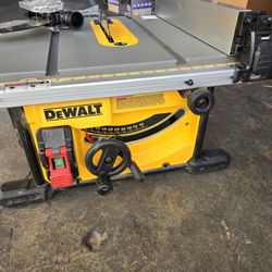 DEWALT 15 Amp Corded 8-1/4 in. Compact Portable Jobsite Tablesaw #132951