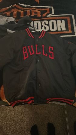 Brand new bulls jacket