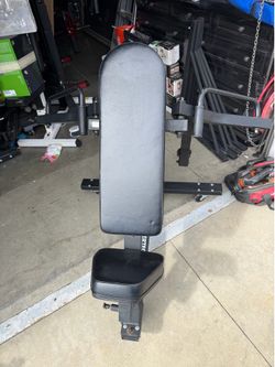 Incline plate loaded chest fly machine