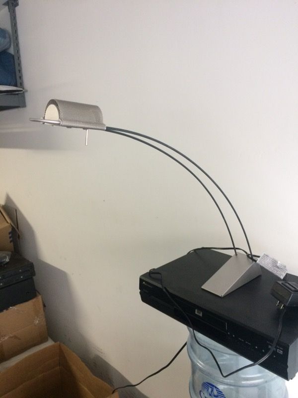 Desk lamp