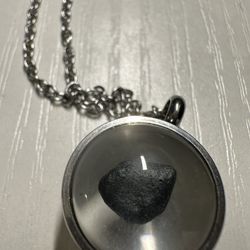 Atacamaite Tectite Pays: Chili, Désert d'Atacama Datation: 8 millions d'années  Atacamaita Tectita País: Chile, Desierto de Atacama Datación: 8 millon