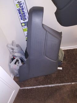 2000 to 2005 Chevy Avalanche driver side rear cladding where the gas filler door is the big piece