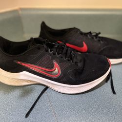 3 Pair Nike Sneakers 