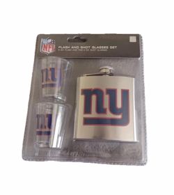 NFL New York Giants Collectible Flask 6 OZ And Shot Glasses Set 2 OZ Brand New