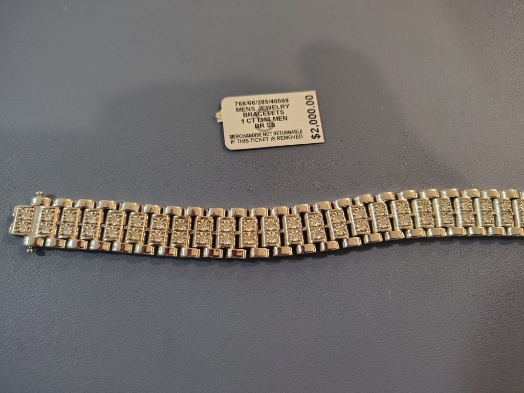 1 CT Diamond Bracelet On Sterling Silver, Clasp Is Very Durable