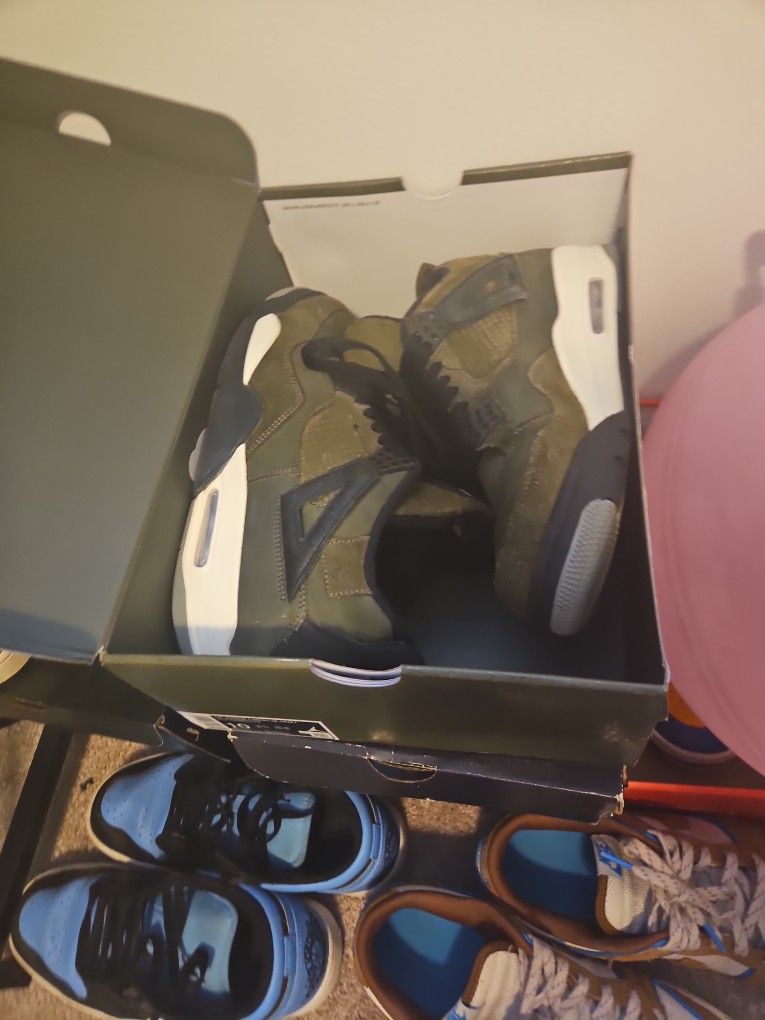 Jordan 4 SE Craft