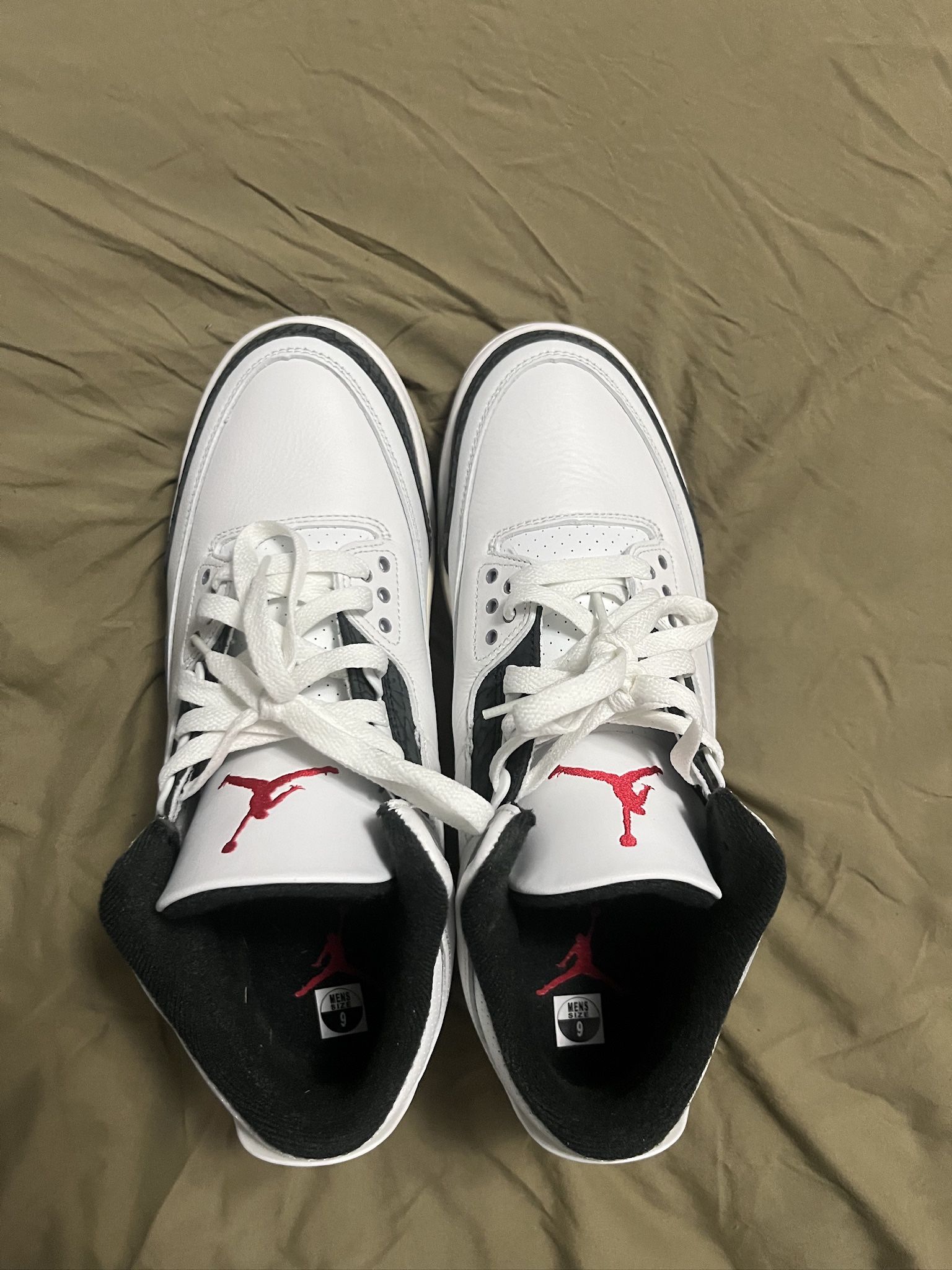 Never Worn Jordan 3 “white Cement”
