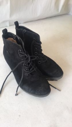 Girl boots