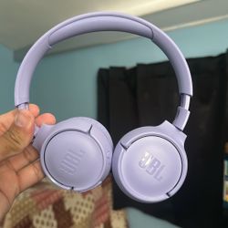 JBL BLUETOOTH HEADPHONES
