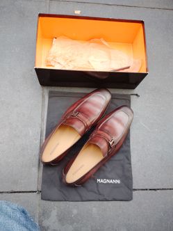 Magnanni Italian dress shoes size 12M