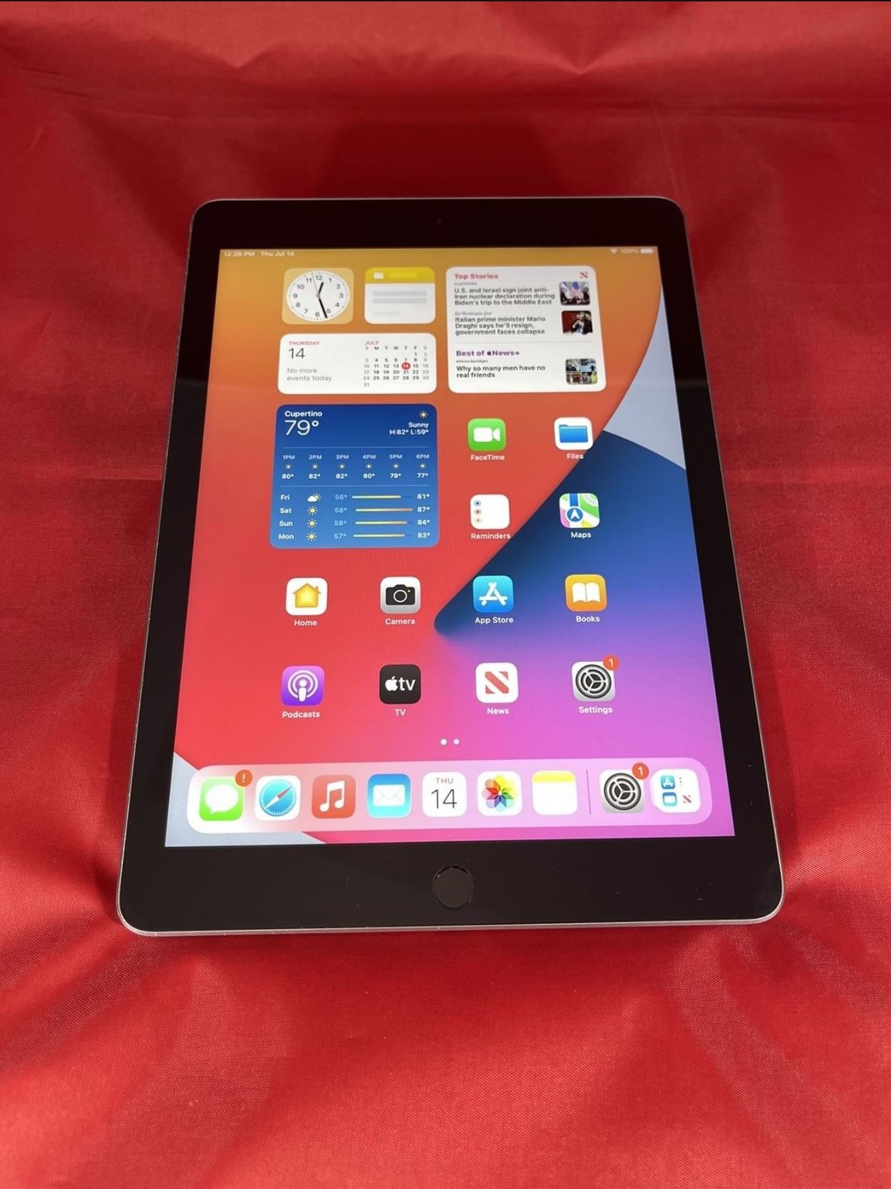 iPad 6th Generation (like Brand New )