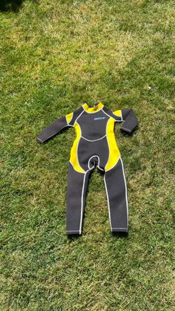 Kids Wetsuit Size 4