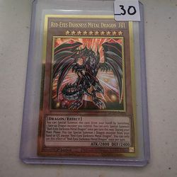 Red-Eyes Darkness Metal Dragon (Gold)