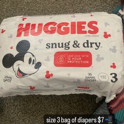 Bag of Huggies diapers size 3 