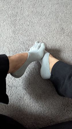 Toe socks