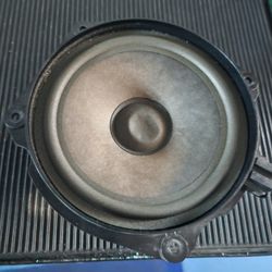 Mini Cooper Front Door Speaker (off a 2012)