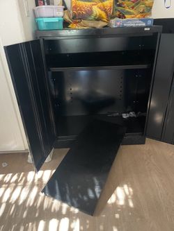 BLACK ORGANIZER