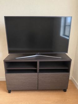 Free table and TV