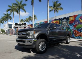 2019 Ford Super Duty F-250 SRW XLT   