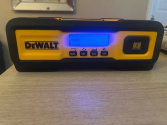 DeWalt Battery Charger with LCD Display