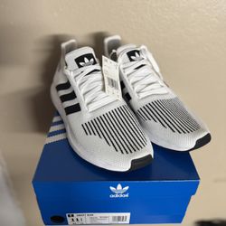 Adidas Swift Run 