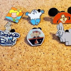 Lot Of Disney Trading Pins. Lot 117