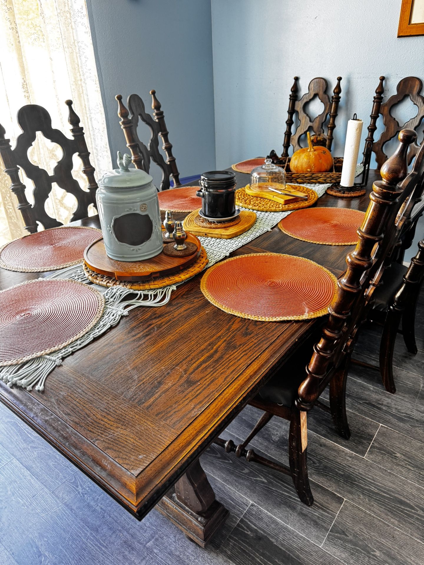 Solid Wood Table – Great Condition!