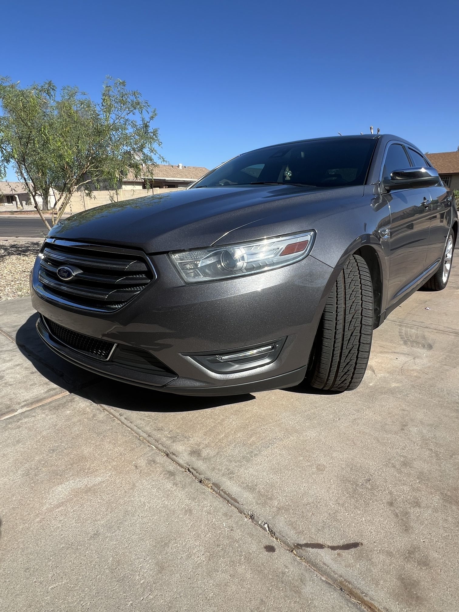 2014 Ford Taurus