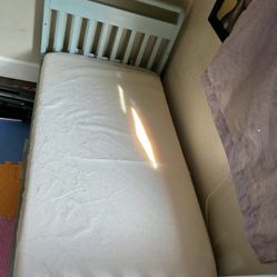 Toddler Bed With Mattress 