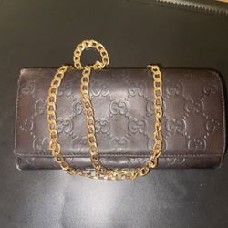 Gucci Wallet With Chain 