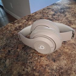 Beats  Studio  Pro Headphones 