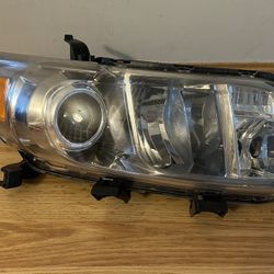 Headlight for Scion Xb 2009